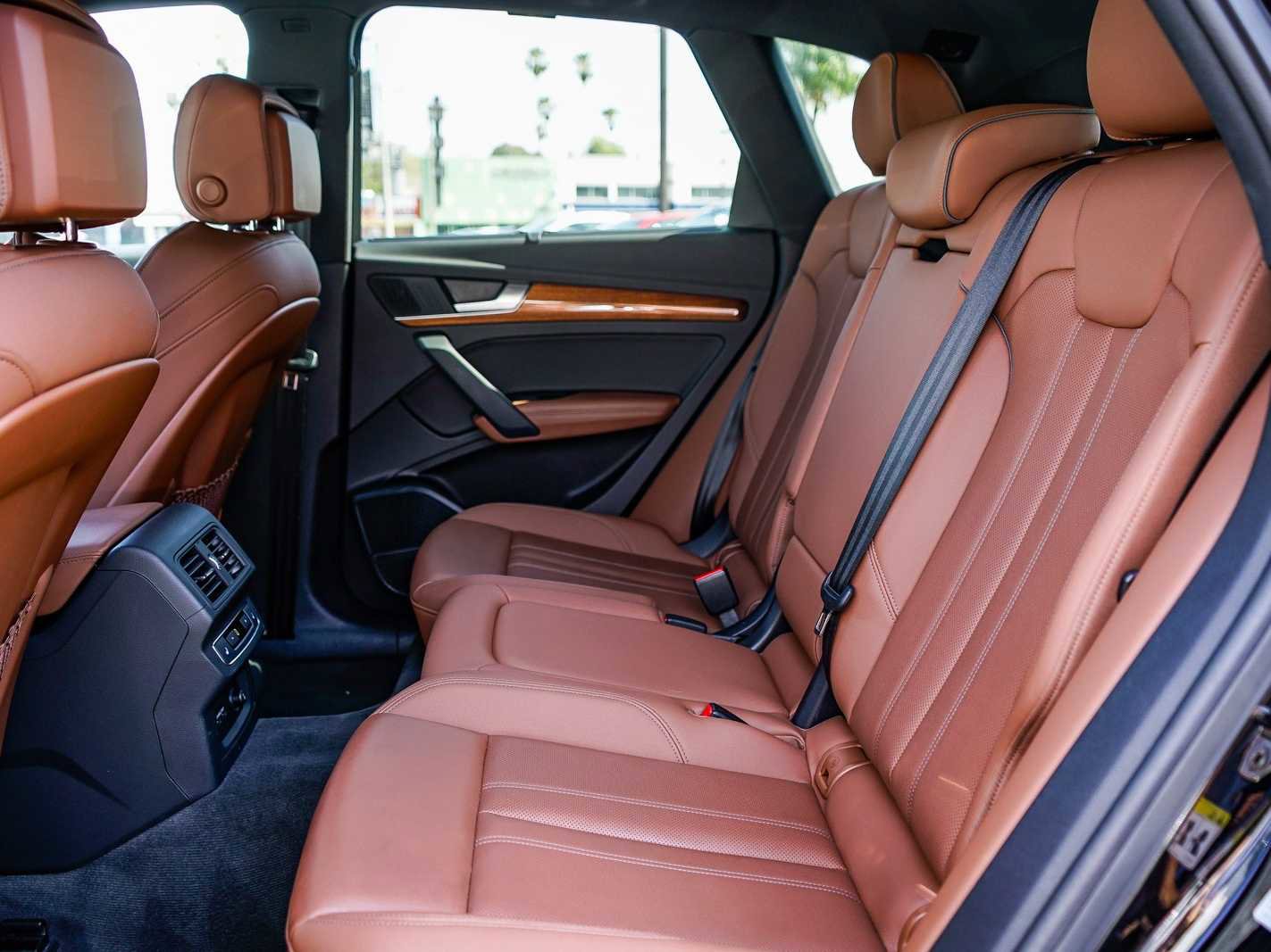 Used 2022 Audi Q5 2.0T Prestige w/ Prestige Package image 18