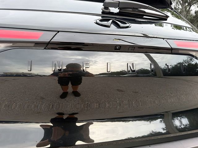 Used 2025 INFINITI QX60 Luxe w/ Black Edition FWD image 11