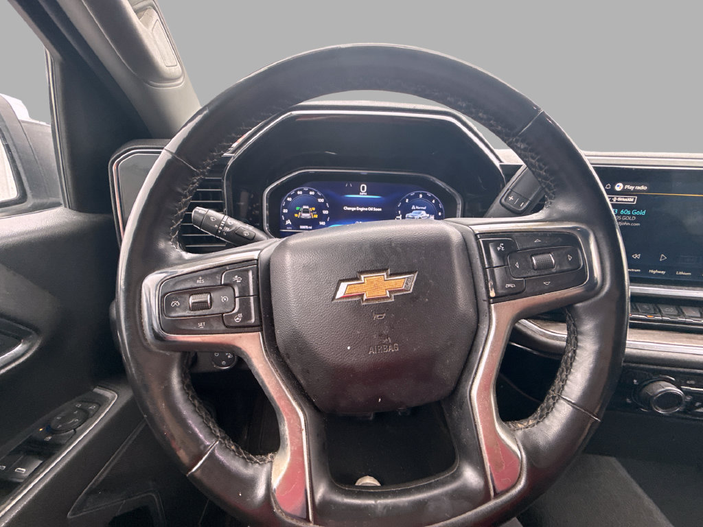 Used 2023 Chevrolet Silverado 1500 LT AWD/4WD image 17