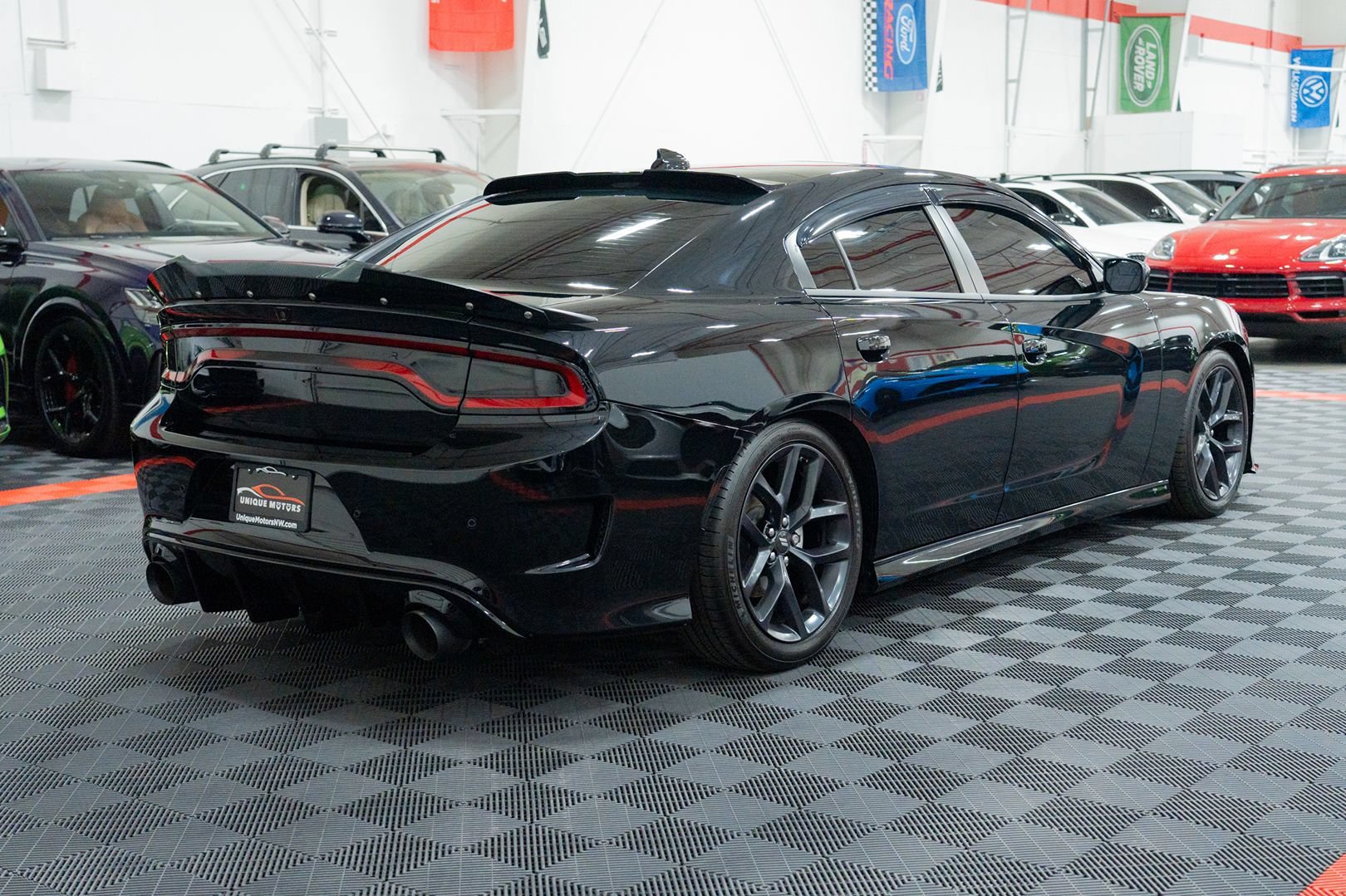 Used 2023 Dodge Charger R/T w/ Blacktop Package RWD image 8