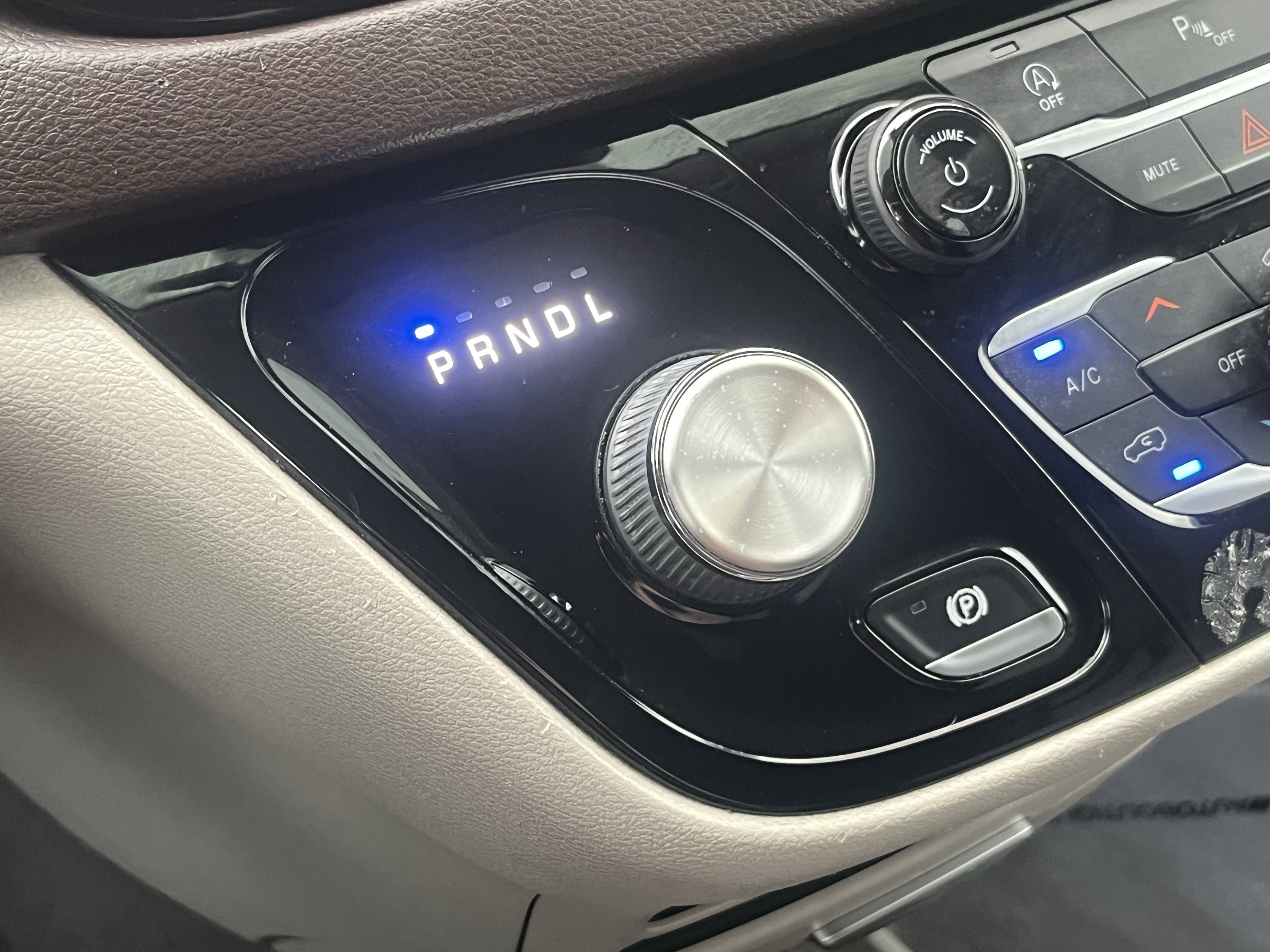 Used 2021 Chrysler Voyager LX w/ Cold Weather Group image 23