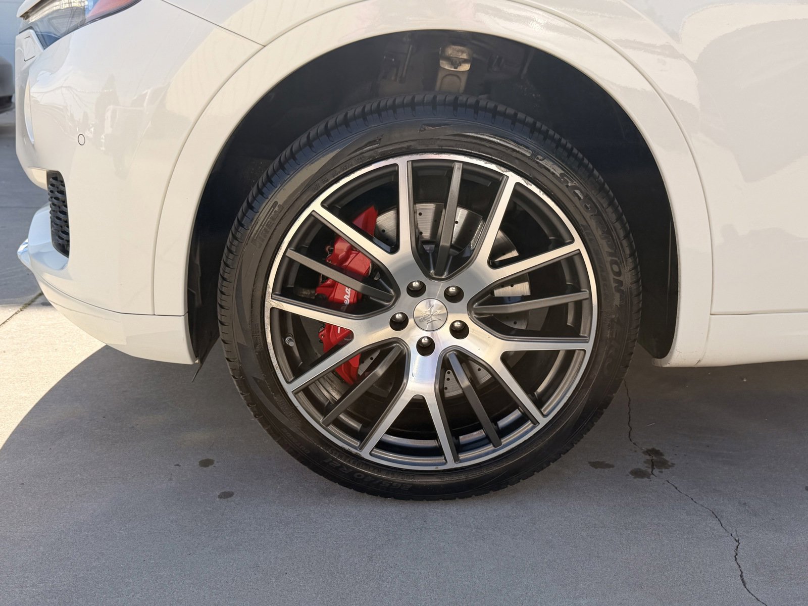 Used 2017 Maserati Levante S AWD/4WD image 10