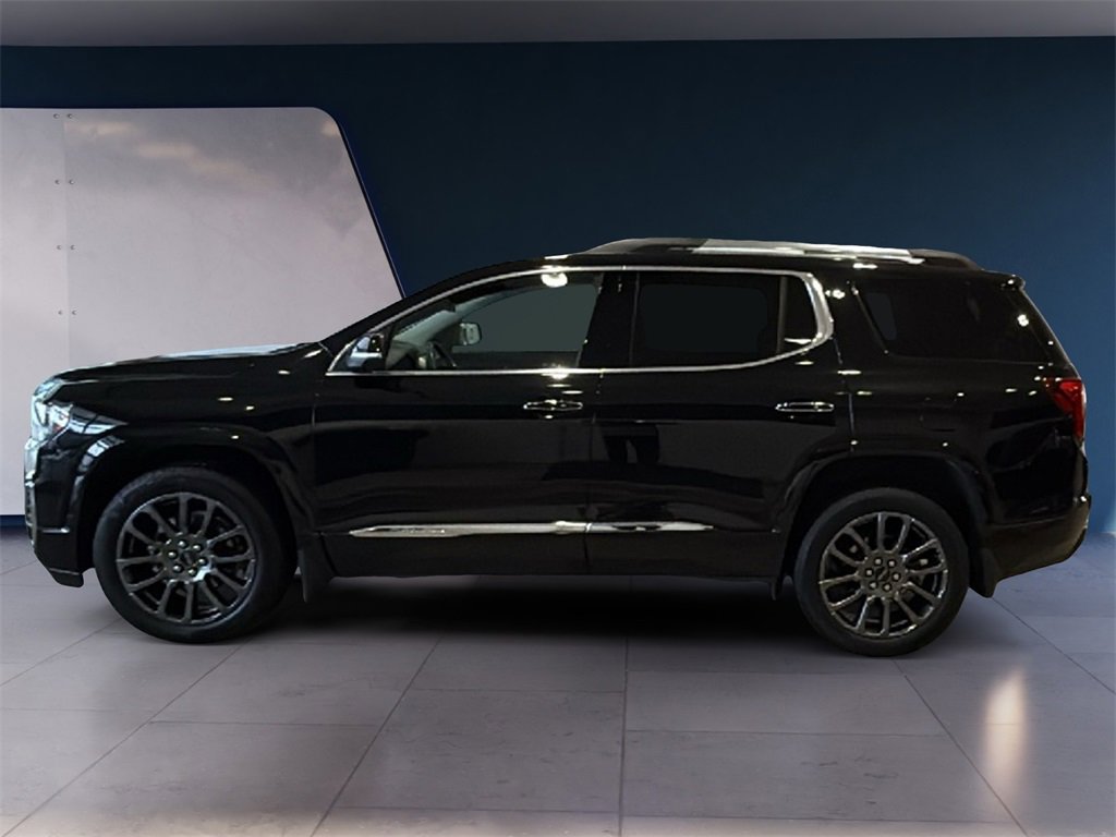 Used 2023 GMC Acadia Denali w/ Black Diamond Edition image 4