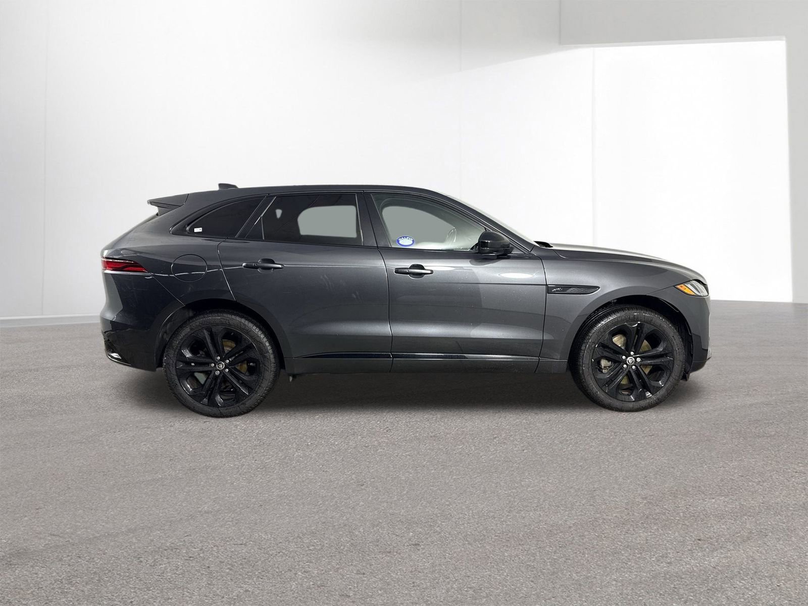 Used 2024 Jaguar F-PACE R-Dynamic S image 35