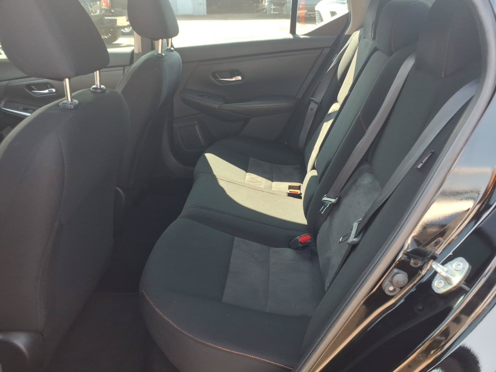 Used 2022 Nissan Sentra SR w/ Electronics Package FWD image 10