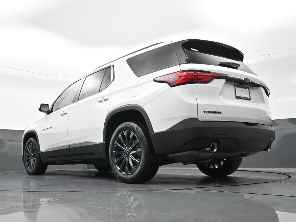 Used 2023 Chevrolet Traverse RS FWD image 26