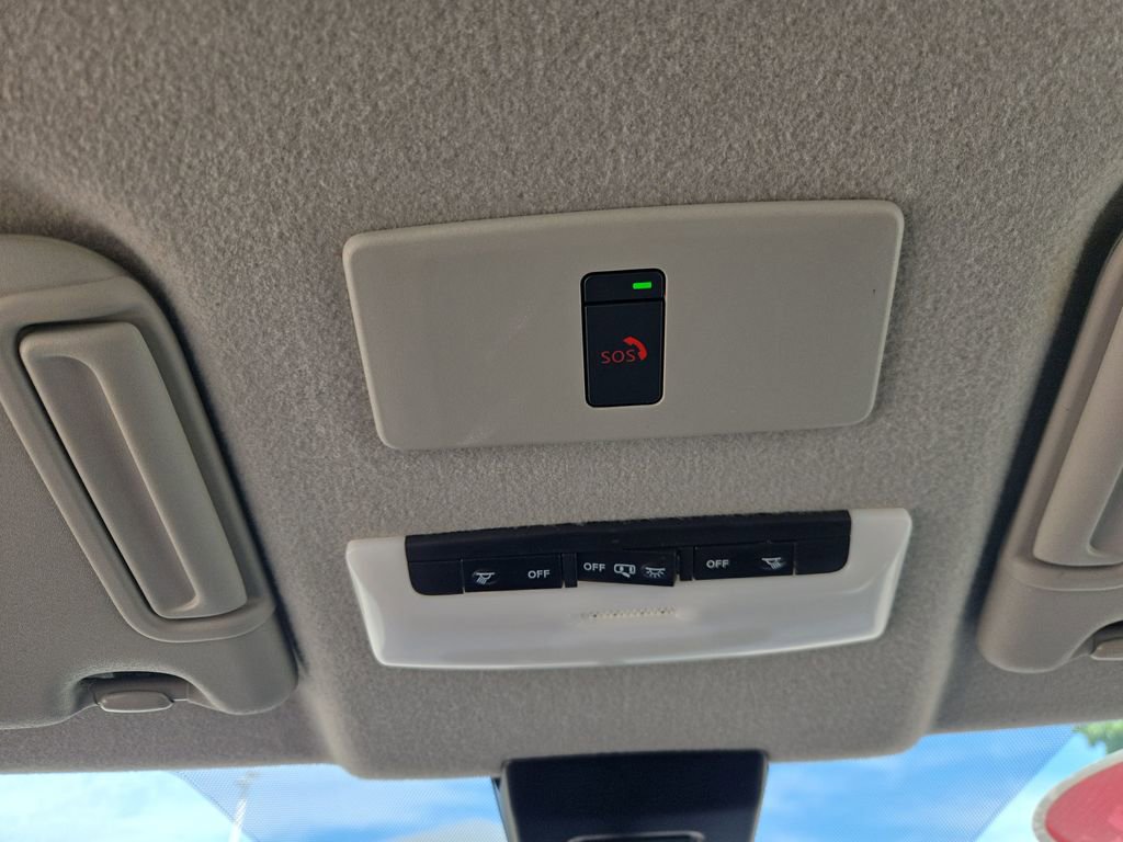 Certified 2024 Nissan Kicks SV FWD image 31