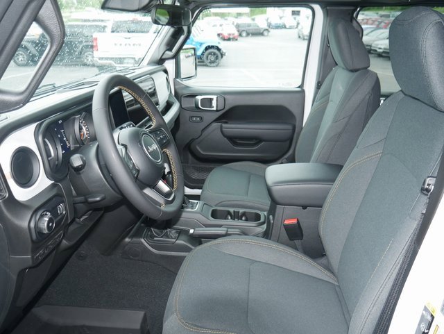 Used 2024 Jeep Wrangler Sport S image 2