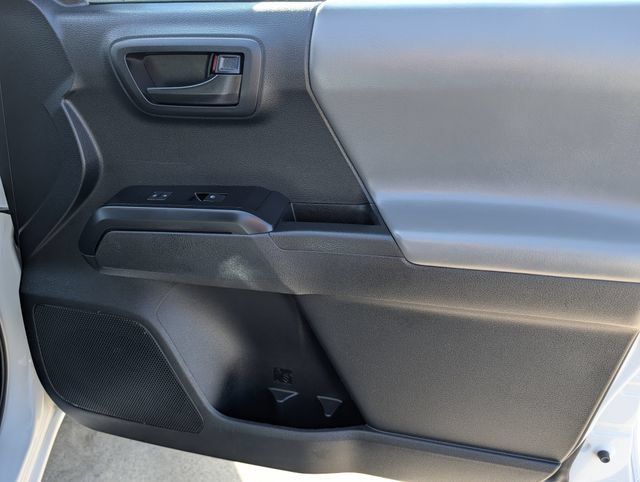 Used 2022 Toyota Tacoma SR RWD image 28
