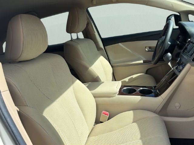 Used 2012 Toyota Venza LE FWD image 20
