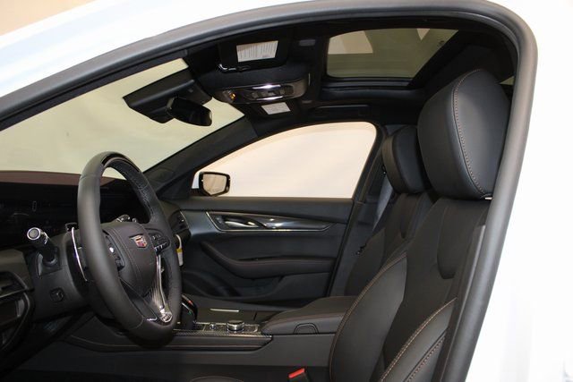 New 2026 Cadillac CT5 V image 7