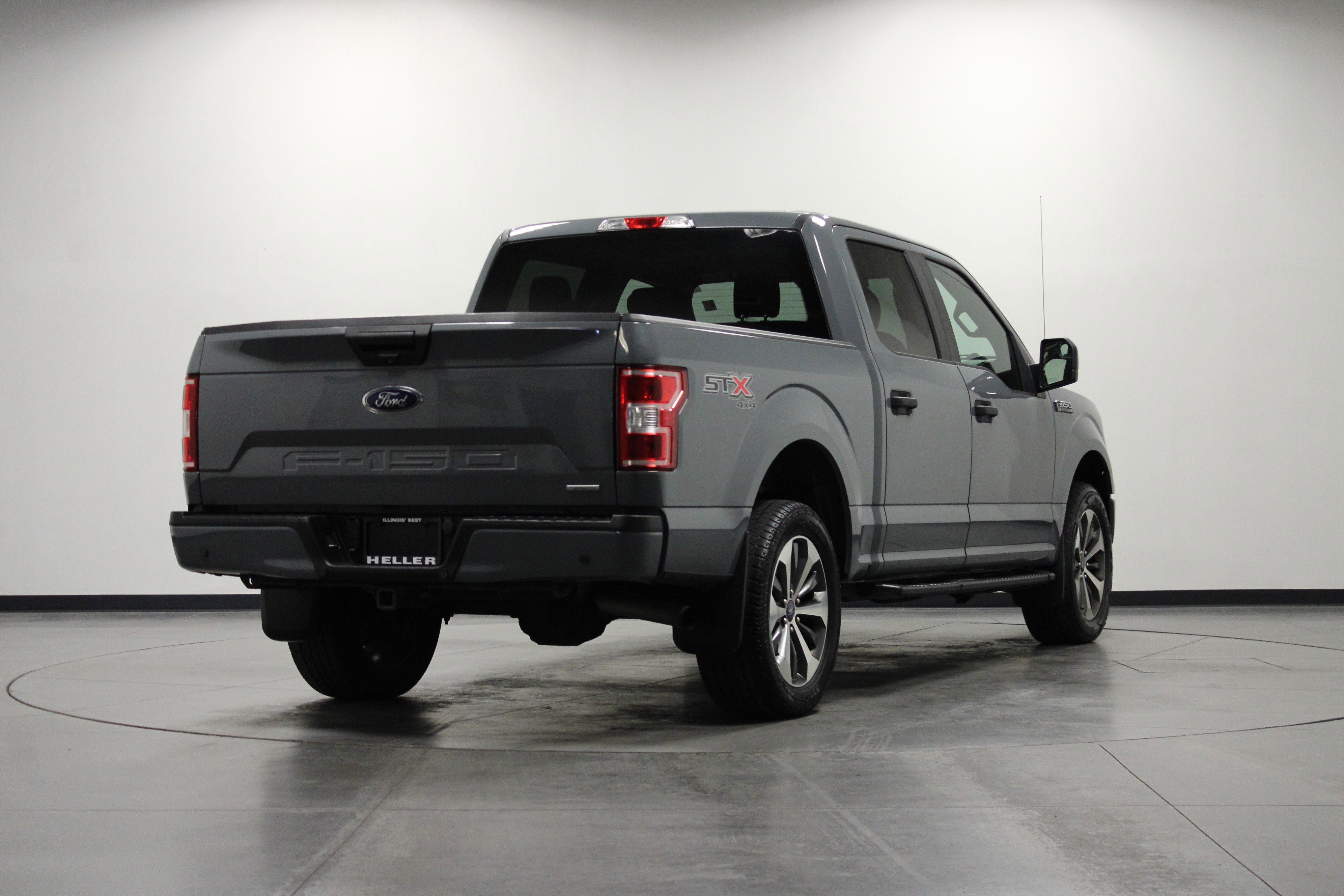 Used 2019 Ford F150 XL w/ Equipment Group 101A Mid image 4