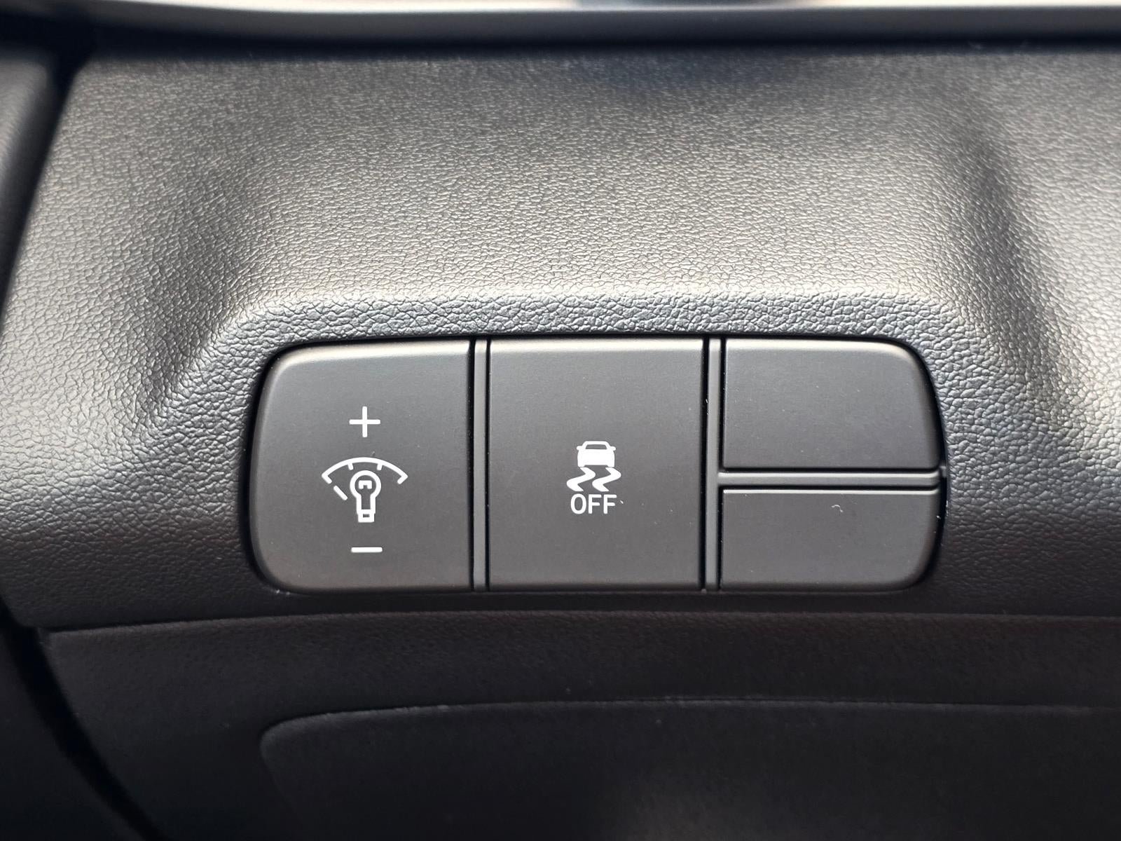 New 2026 Hyundai Elantra SEL Sport FWD image 21
