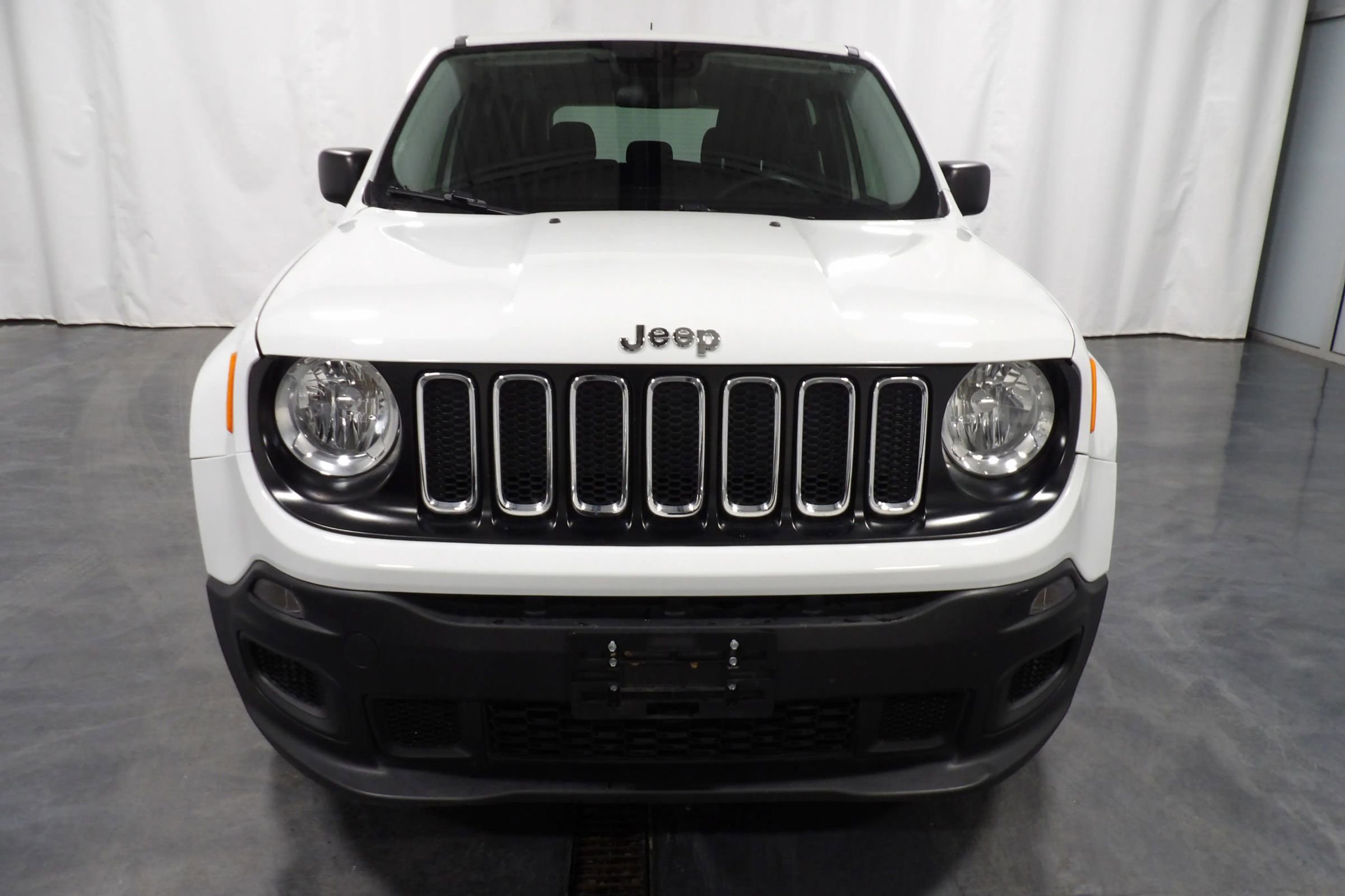 Used 2017 Jeep Renegade Sport w/ Power & Air Group image 3