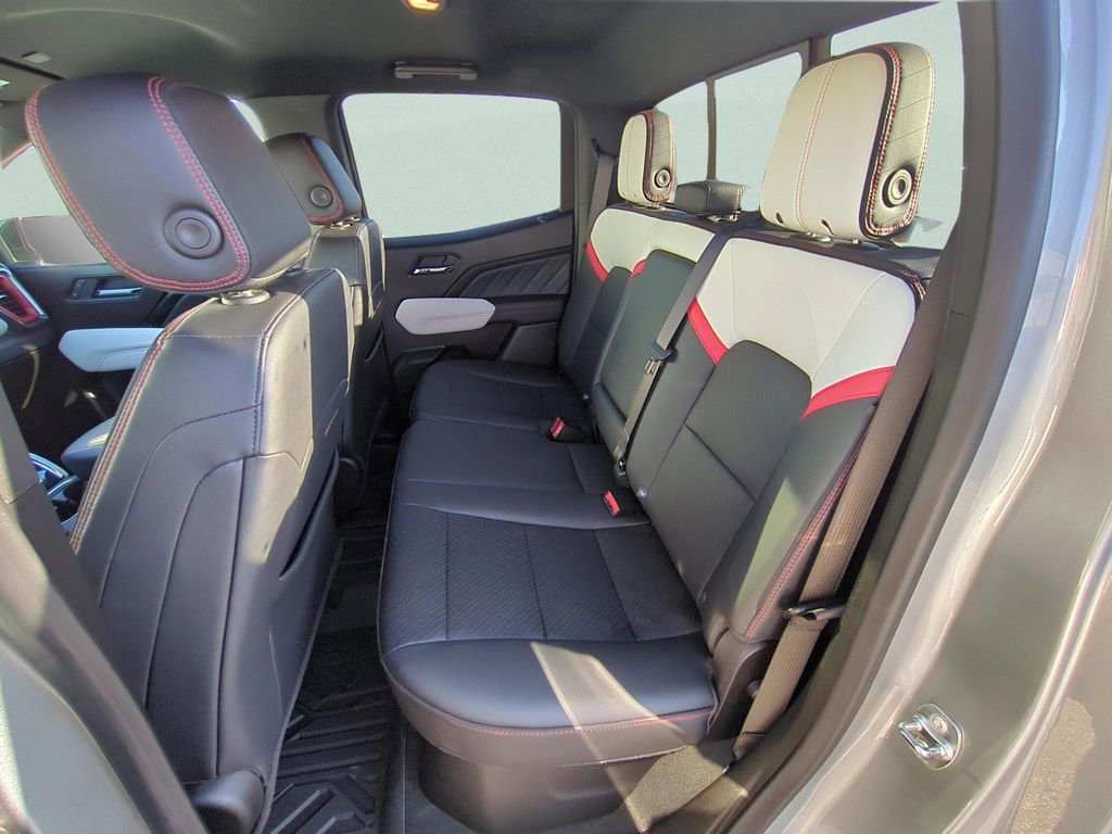 Used 2024 GMC Canyon AT4X image 13