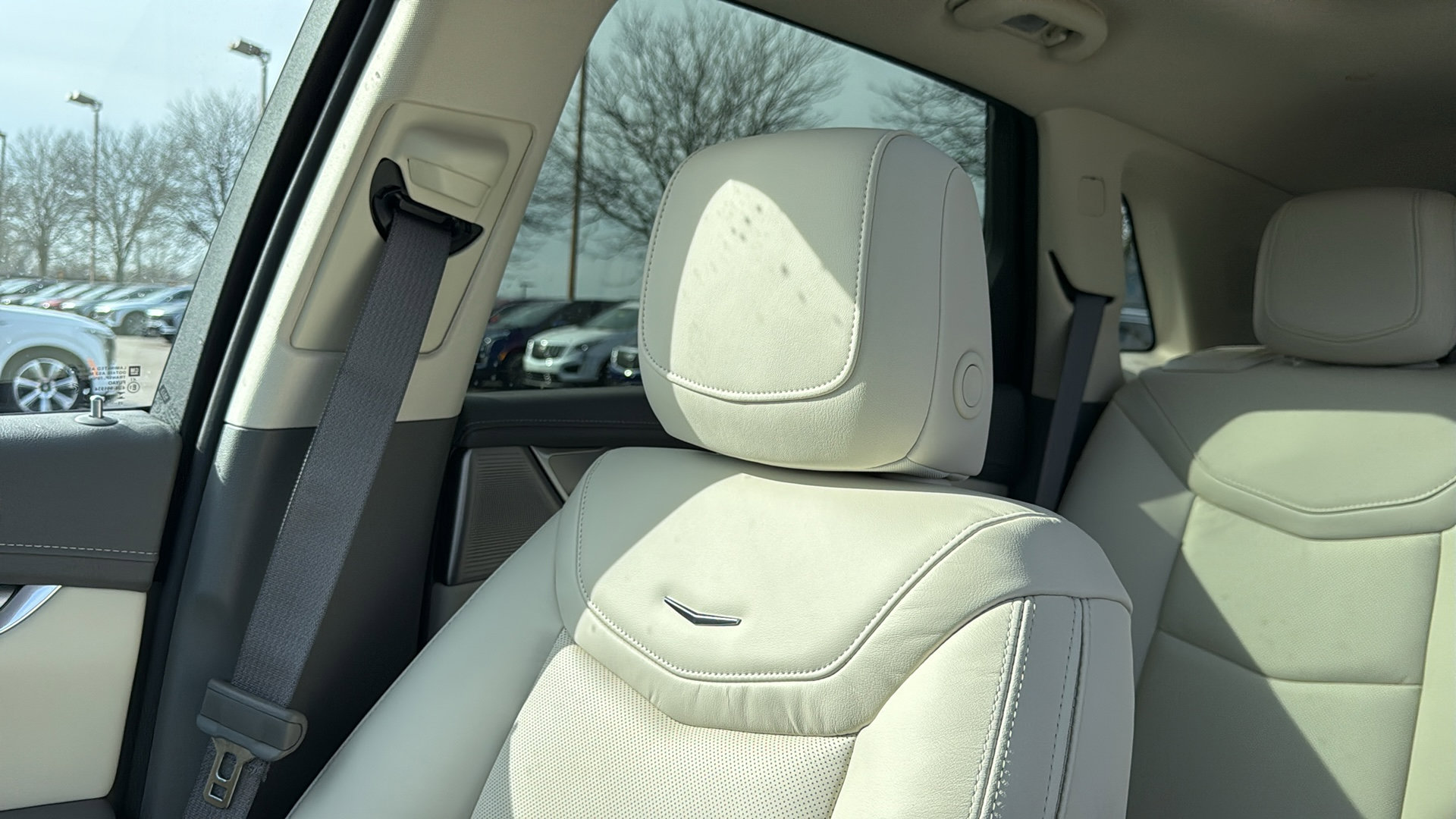 New 2026 Cadillac XT5 Premium Luxury w/ LPO, Floor Liner Package image 24