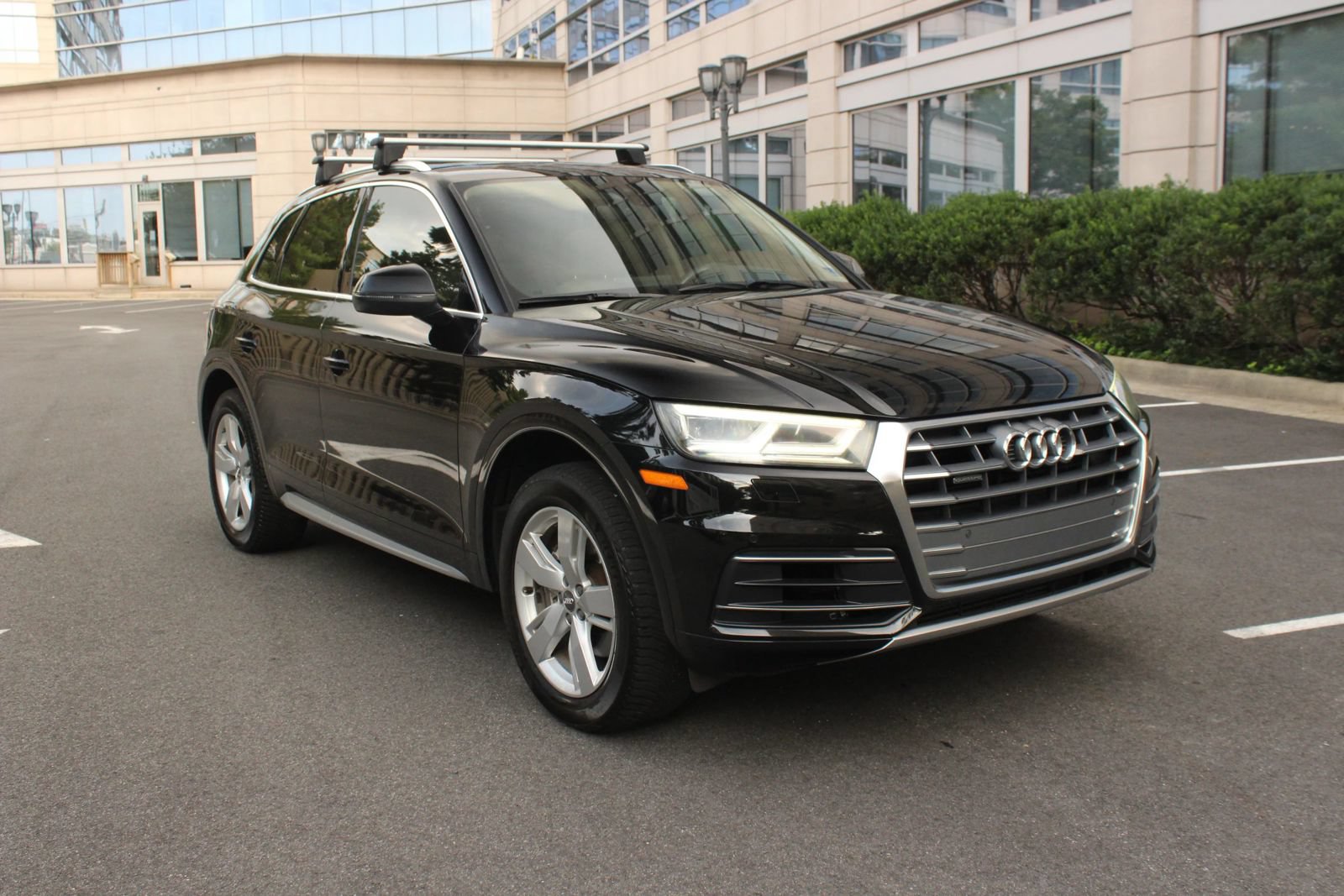 Used 2019 Audi Q5 2.0T Premium Plus AWD/4WD image 1
