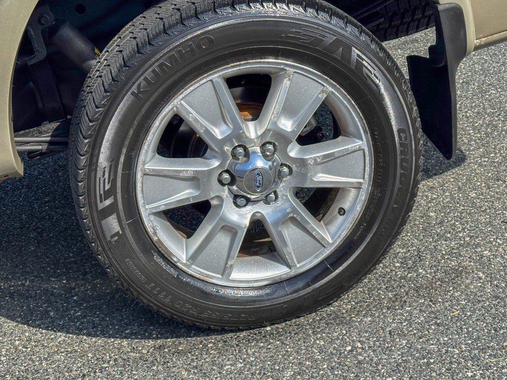 Used 2010 Ford F150 Lariat AWD/4WD image 7