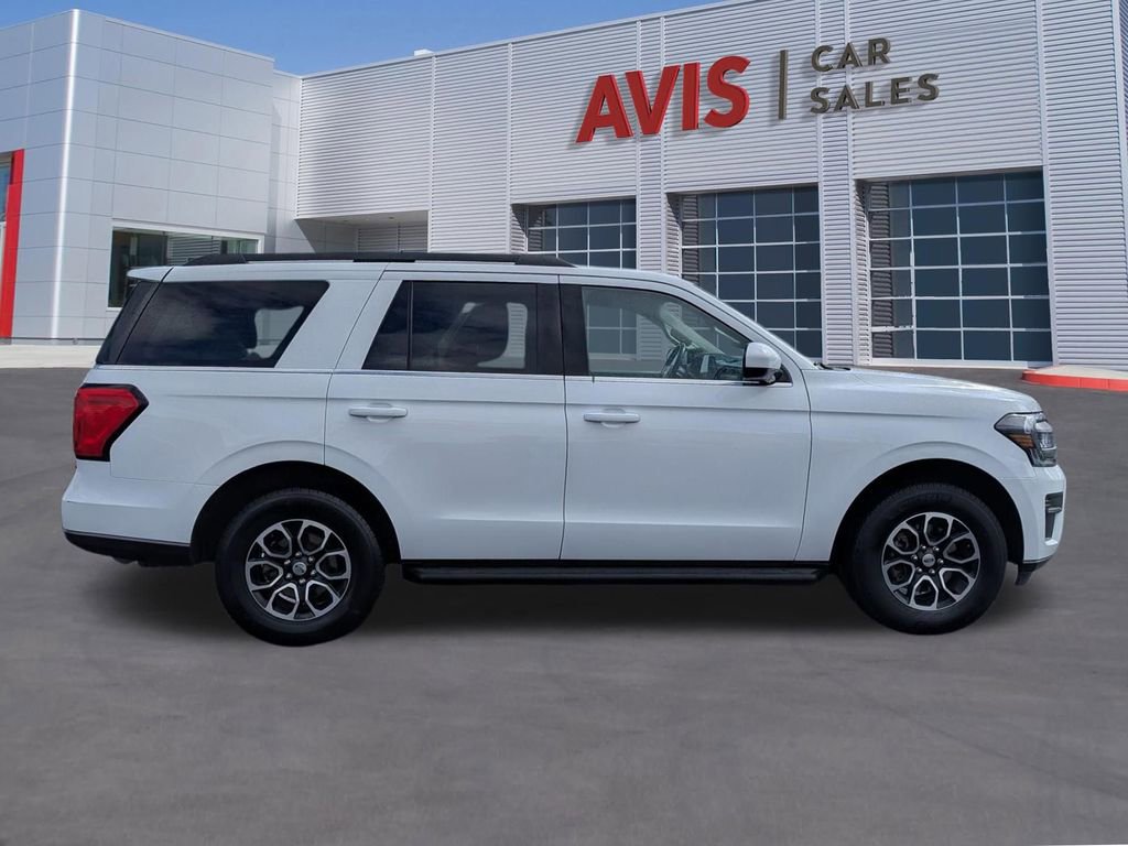 Used 2024 Ford Expedition XLT image 5