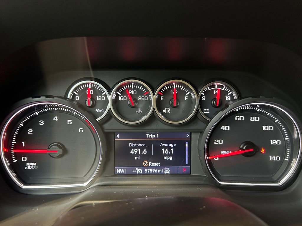 Used 2021 Chevrolet Suburban Z71 w/ Rear Media and Nav Package image 16