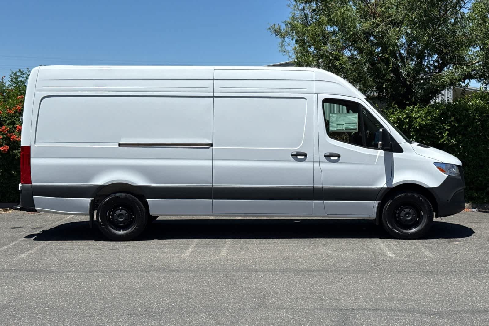 New 2026 Mercedes-Benz Sprinter 2500 image 2