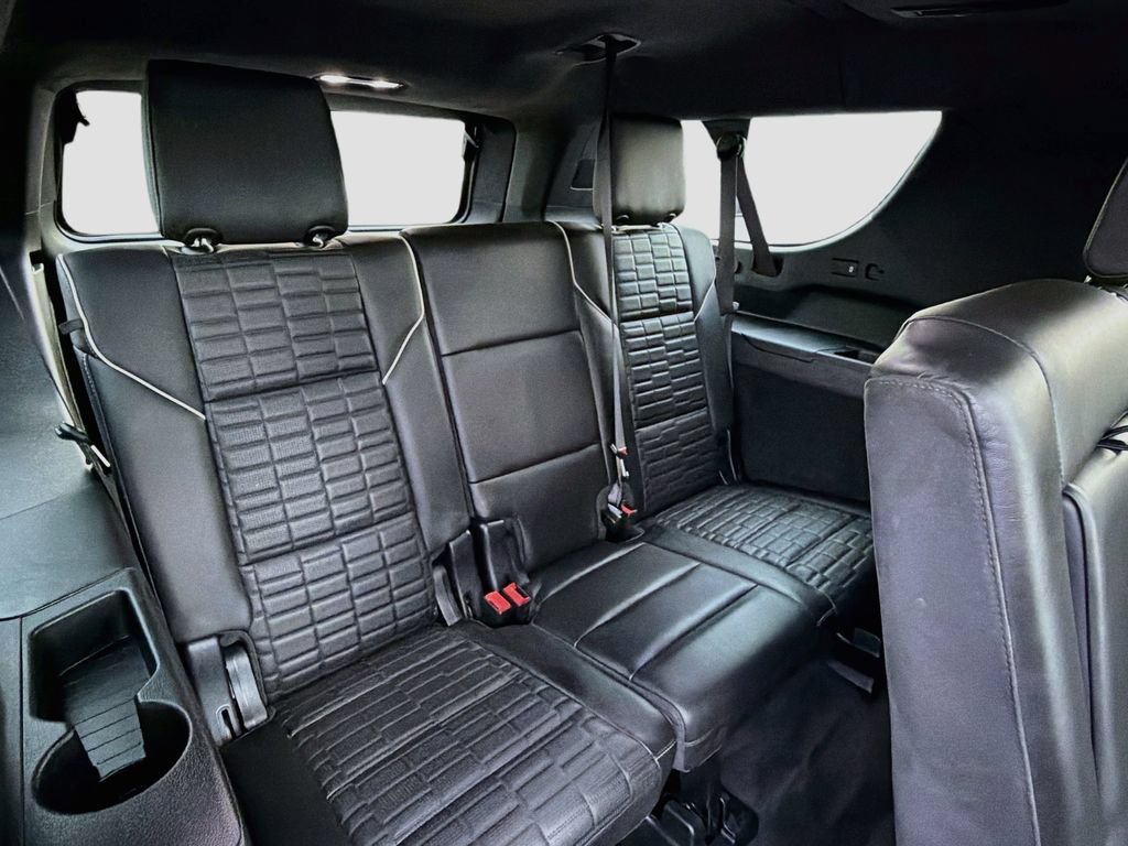 Used 2023 Cadillac Escalade ESV Sport Platinum w/ LPO, ONYX Package AWD/4WD image 30