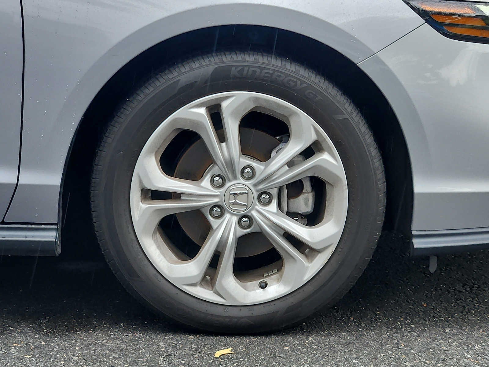 Used 2023 Honda Accord EX image 8