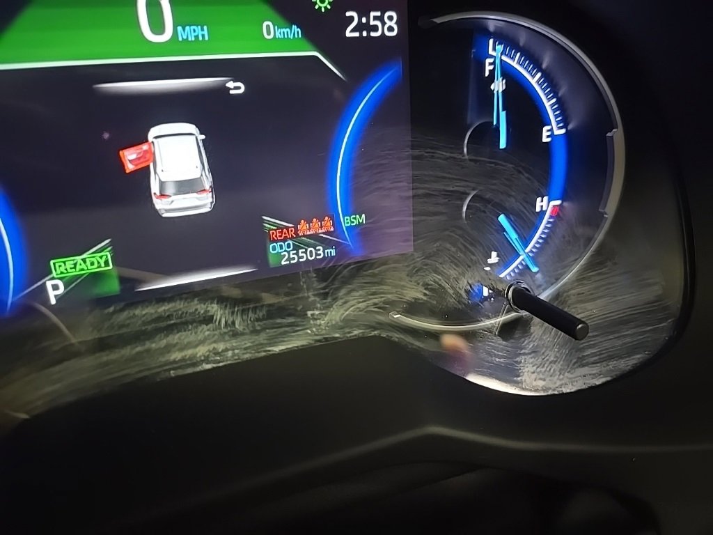 Used 2023 Toyota RAV4 XLE image 5