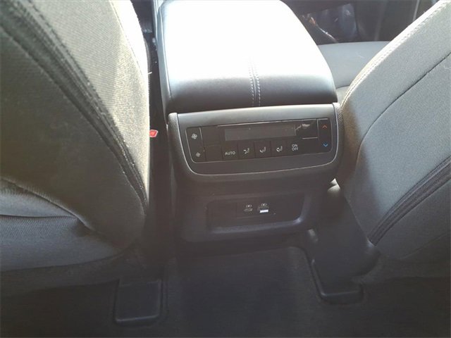 Used 2024 Nissan Pathfinder SV image 12