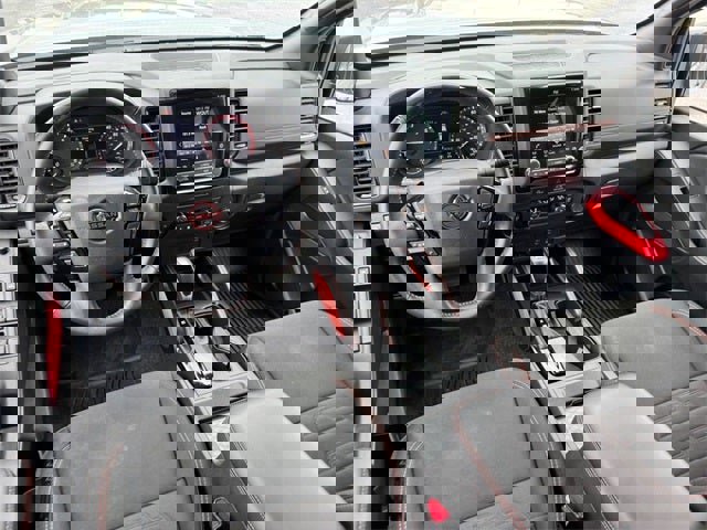 Used 2024 Nissan Frontier PRO-4X w/ Off-Road Protection Package image 11