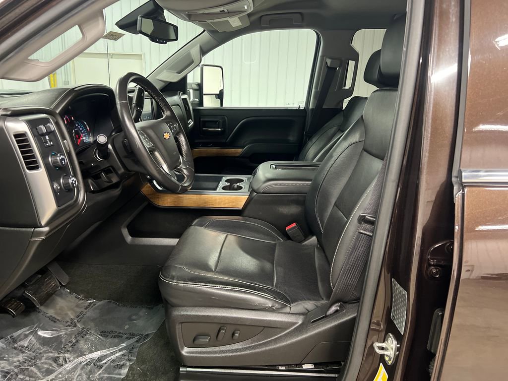 Certified 2018 Chevrolet Silverado 3500 LTZ w/ Duramax Plus Package AWD/4WD image 15