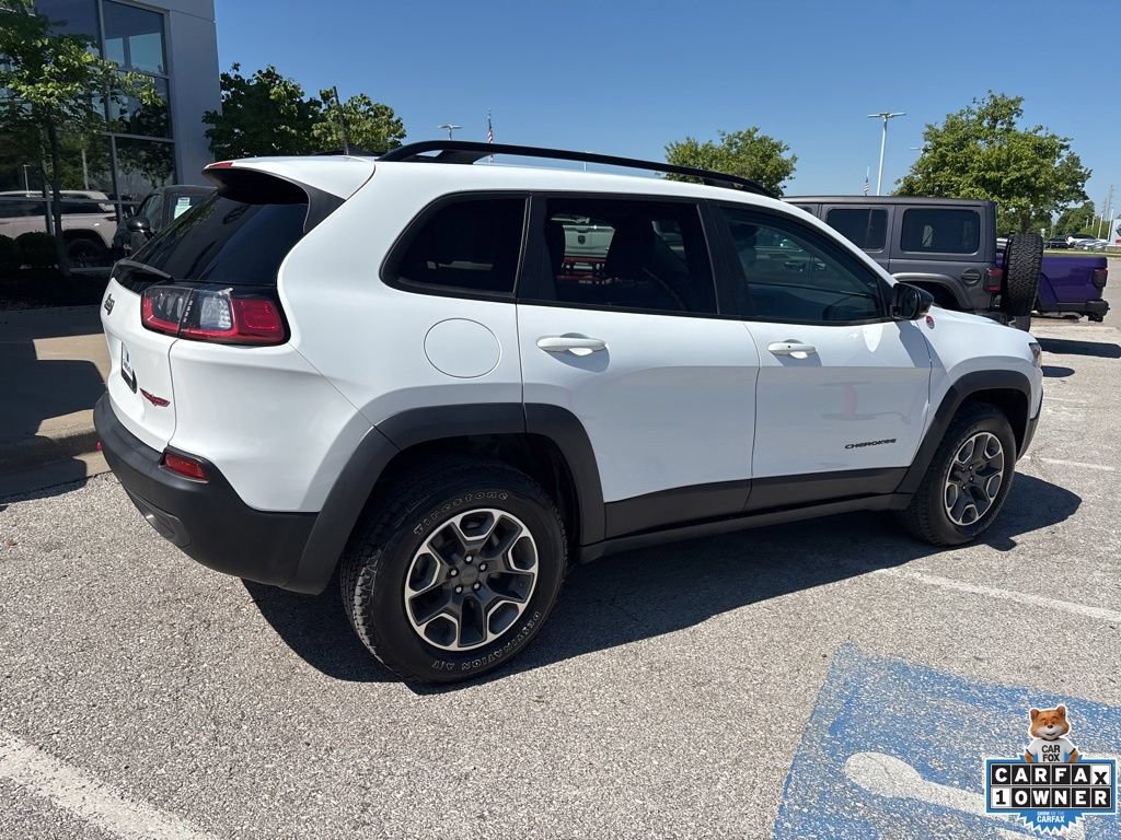 Used 2022 Jeep Cherokee Trailhawk w/ Comfort/Convenience Group AWD/4WD image 28