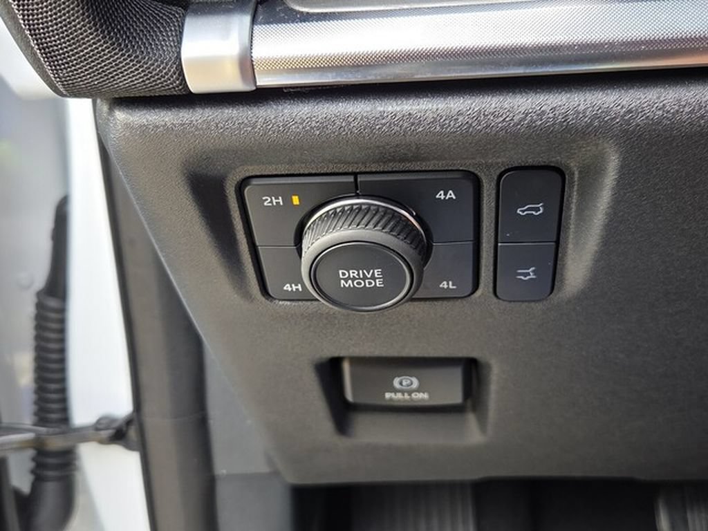 Used 2025 Ford Expedition Platinum AWD/4WD image 30