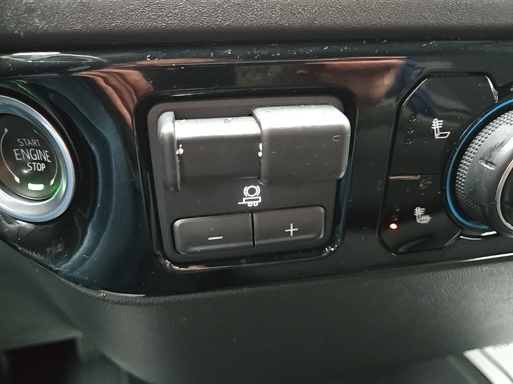 Used 2024 Chevrolet Silverado 2500 LT image 67