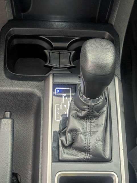 Used 2021 Toyota Tacoma SR5 RWD image 23