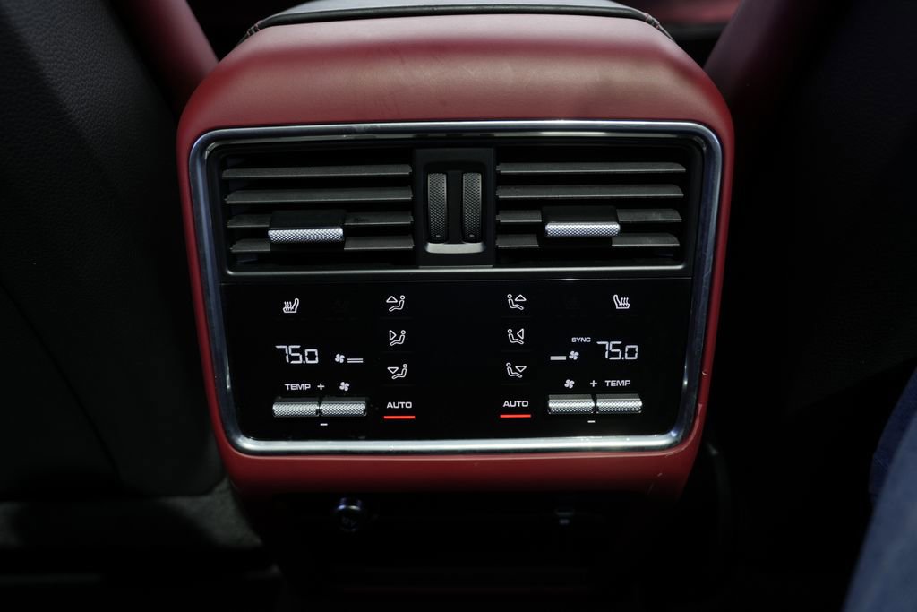 Used 2023 Porsche Cayenne Turbo w/ Premium Package Plus (PI3) image 44