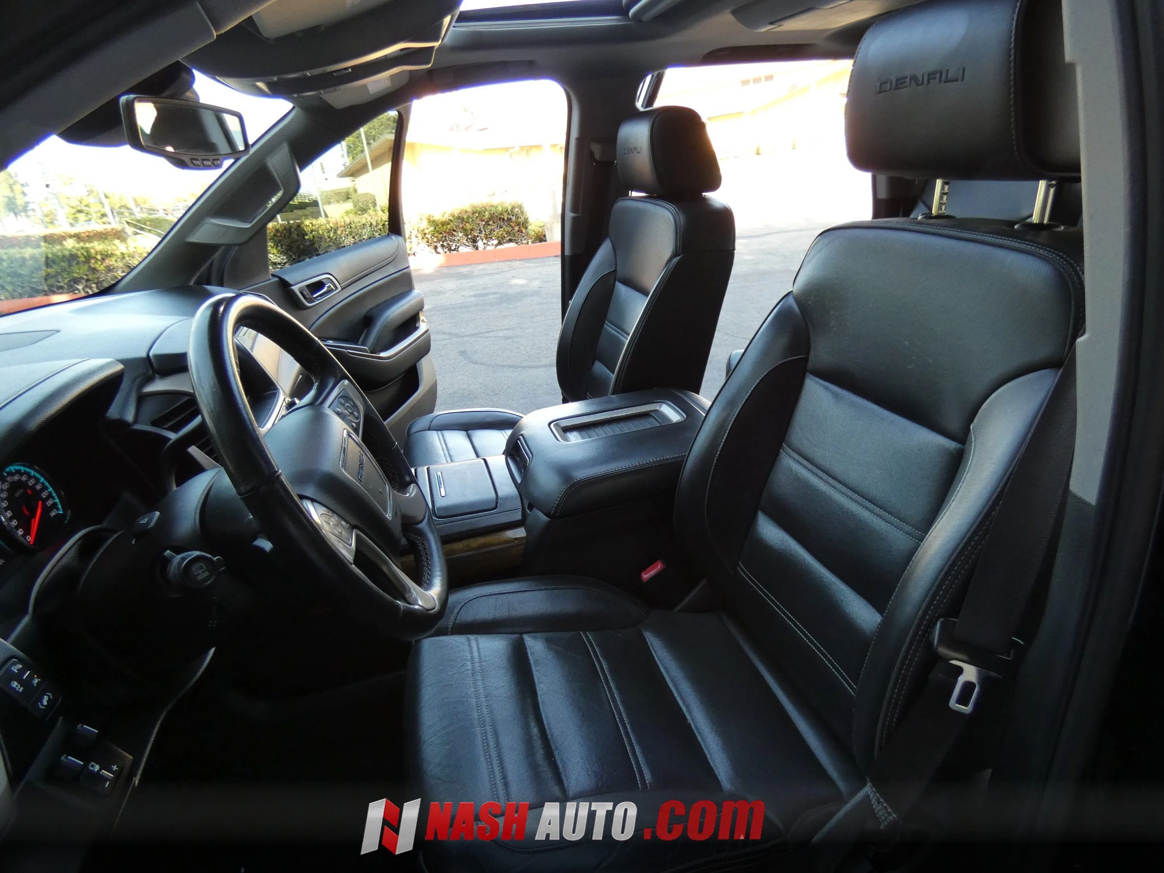 Used 2017 GMC Yukon Denali w/ Open Road Package RWD image 54