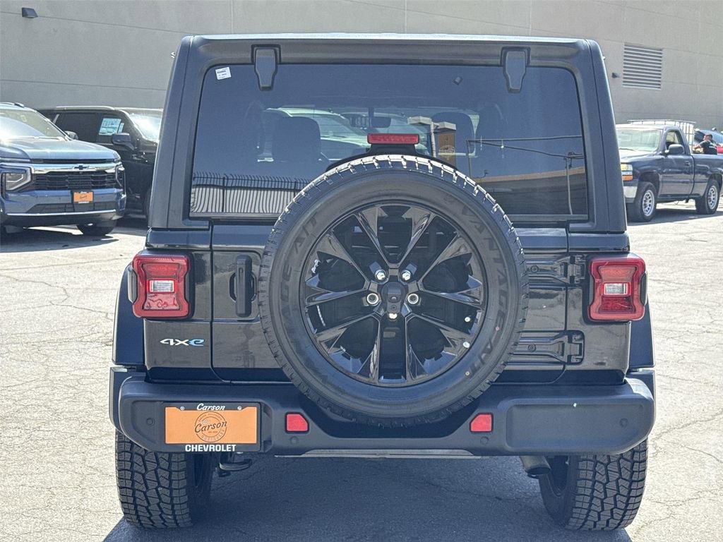 Used 2021 Jeep Wrangler Unlimited Sahara w/ Cold Weather Group image 4