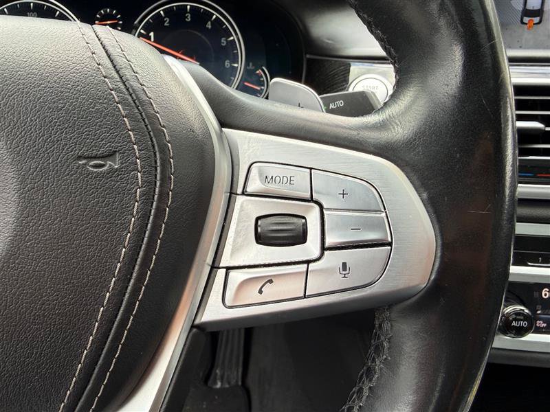 Used 2018 BMW 750Li xDrive AWD/4WD image 35