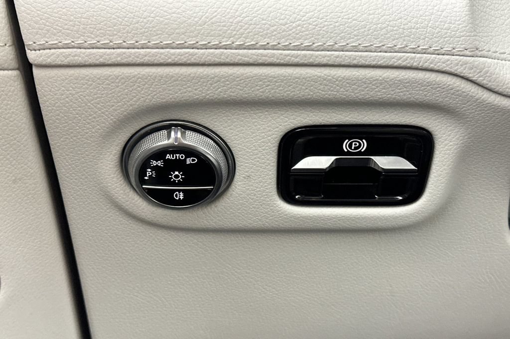Certified 2023 Mercedes-Benz EQS 450+ 4MATIC SUV image 35