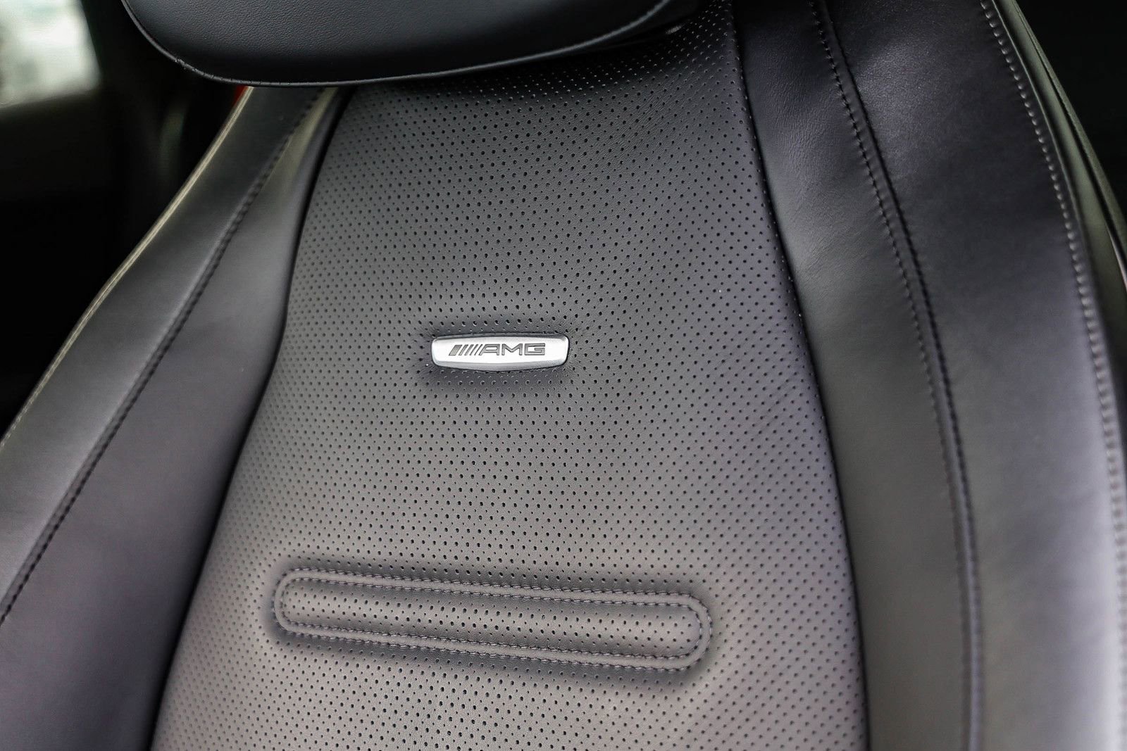 Used 2023 Mercedes-Benz EQE AMG 4MATIC Sedan image 26