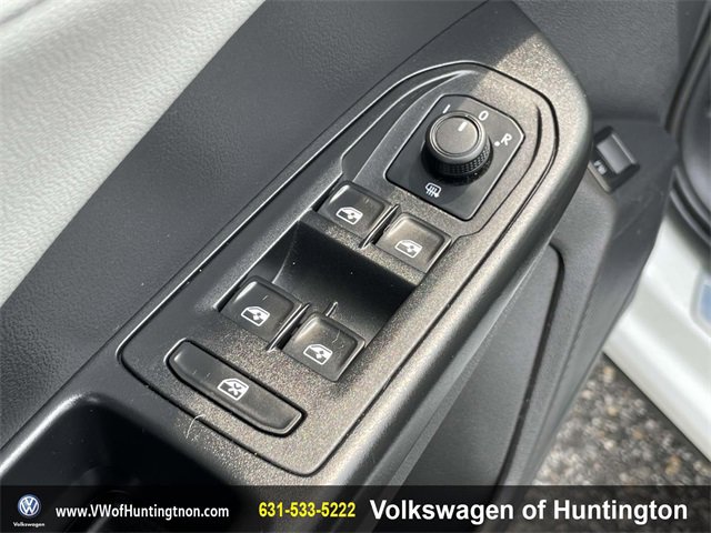 Certified 2022 Volkswagen Taos SEL image 15
