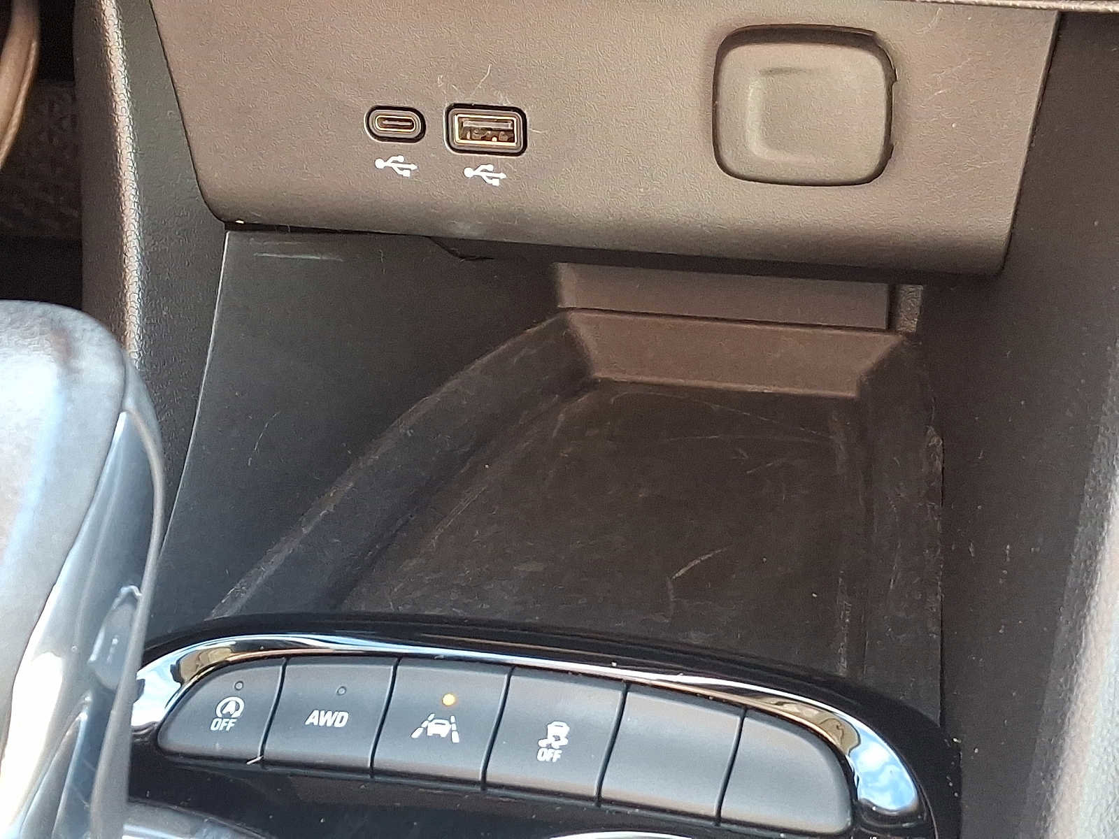 Certified 2024 Buick Encore GX Avenir w/ Avenir Convenience Package image 25