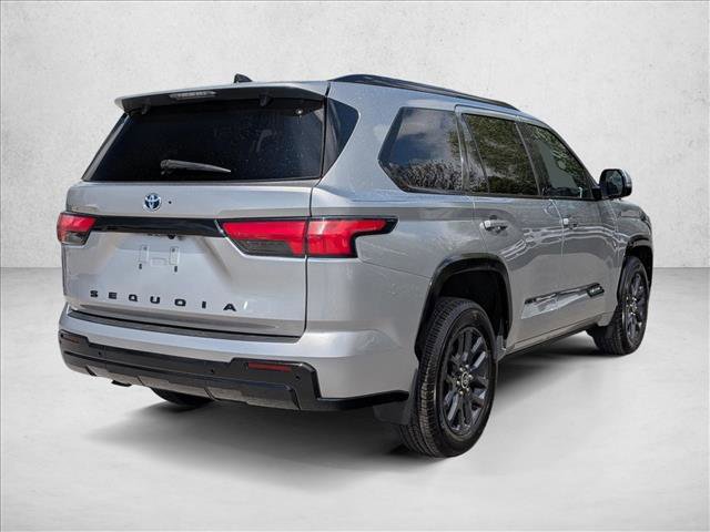 Used 2023 Toyota Sequoia Platinum AWD/4WD image 5