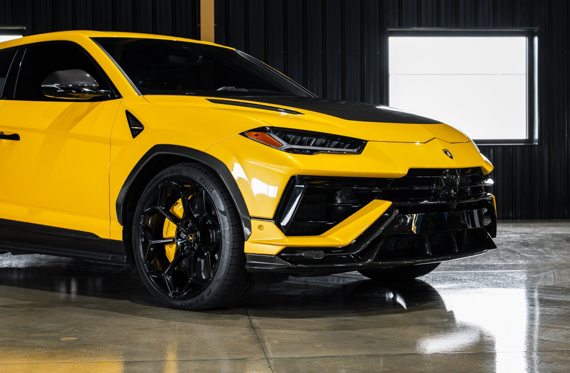 Used 2024 Lamborghini Urus Performante AWD/4WD image 10