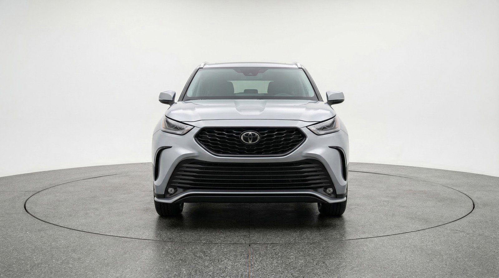 Used 2025 Toyota Highlander XSE image 2