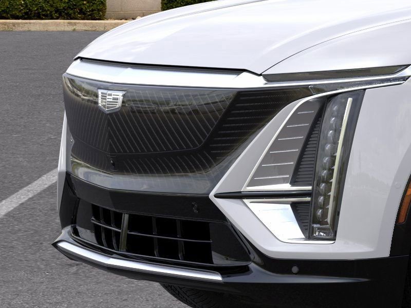 New 2025 Cadillac Lyriq Luxury w/ LPO, Floor Liner Package image 13