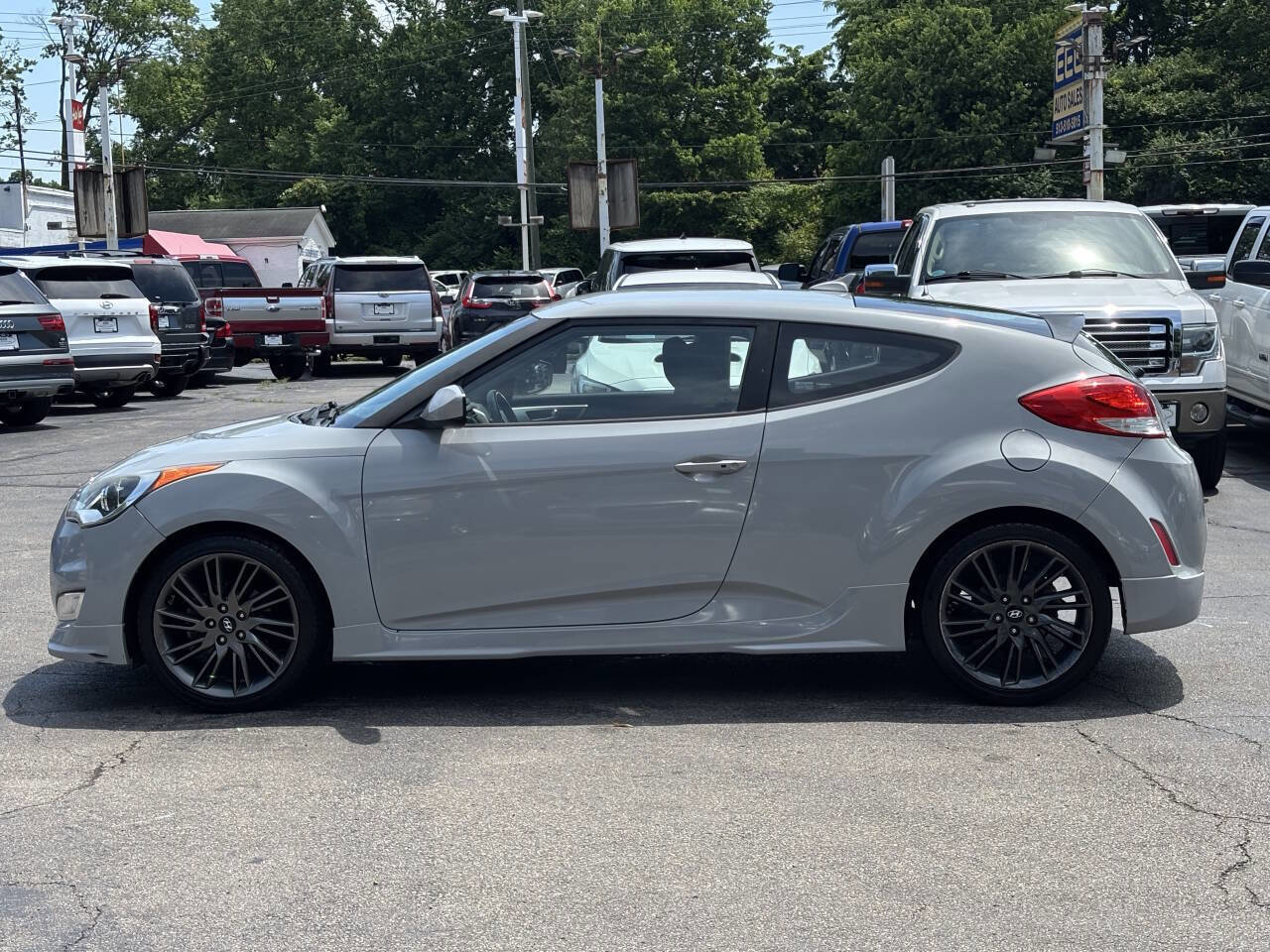 Used 2013 Hyundai Veloster RE:MIX Edition FWD image 5