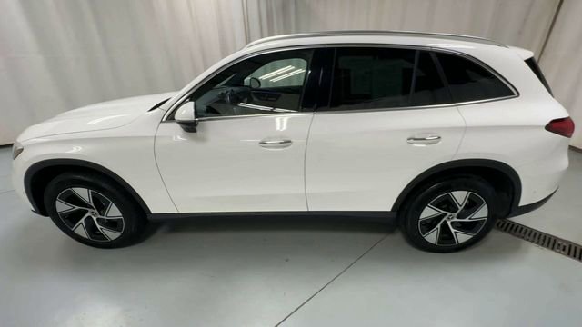 Used 2024 Mercedes-Benz GLC 300 4MATIC image 5