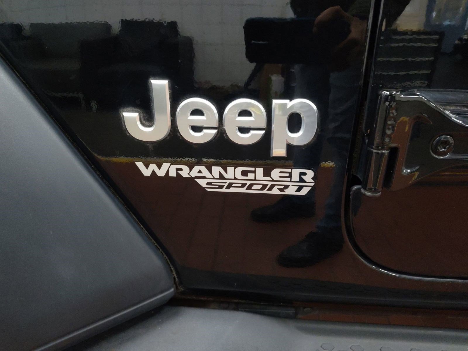 Used 2019 Jeep Wrangler Sport image 21